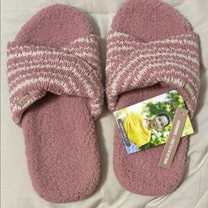 Feelgoodz Pink Lychee Knitted Twist Strap Slippers Sz Small (6-7)